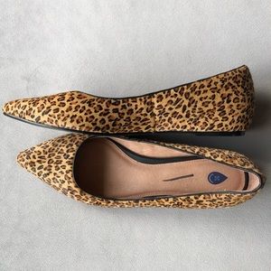 Caslon ~ Laurel Pointed Toe Water Resistant Flat ~ Women’s Size 10